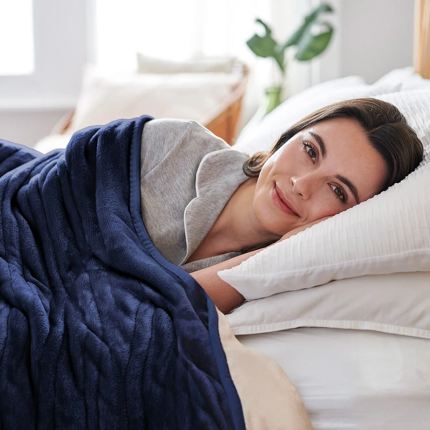 Fleece Electric Heated Throw - Navy