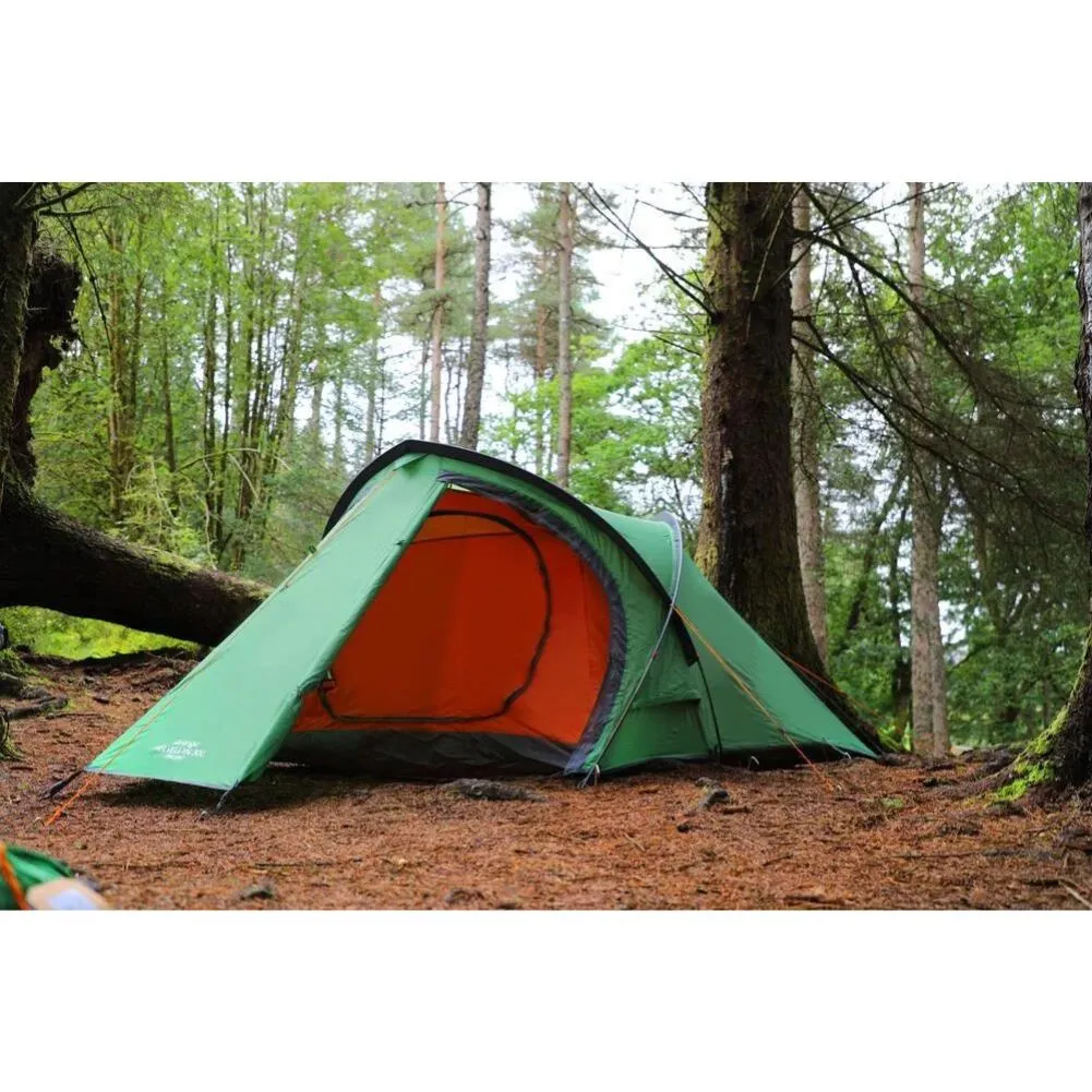 Vango Helvellyn 300 Trekking Tent - 3 Man Semi-Geodesic Tent